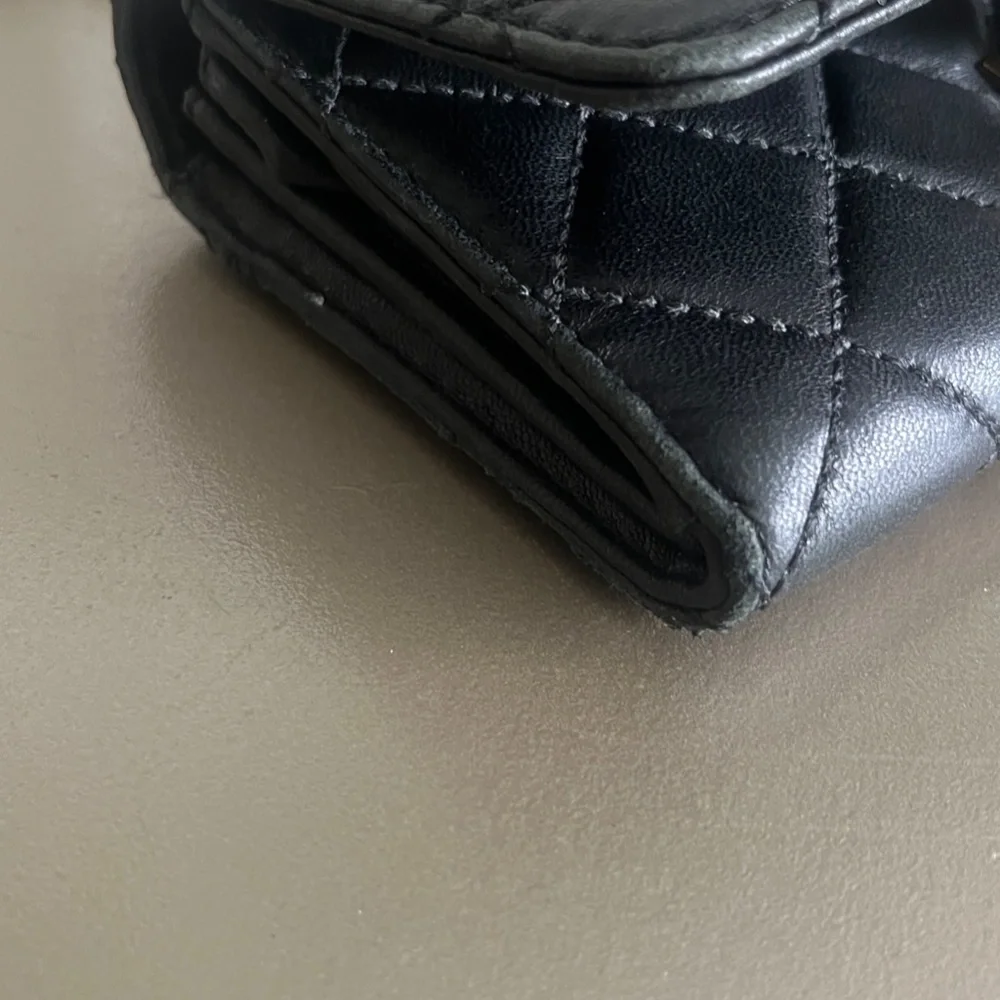 Michael Kors Quilted Black Wallet - Picture 15 of 15